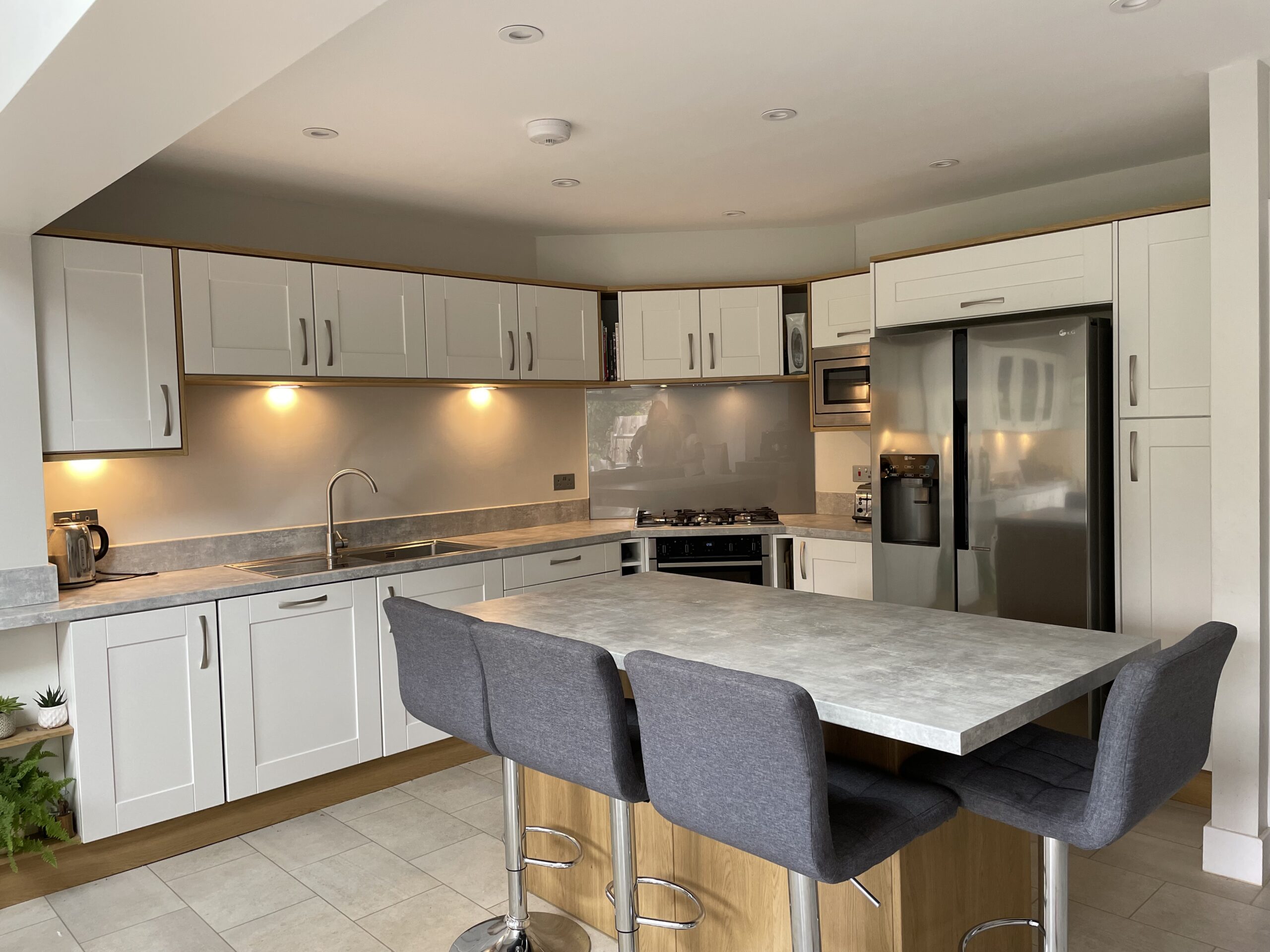 Kitchen refurbishment 